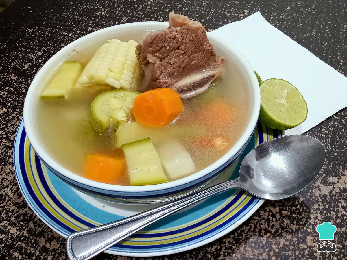 Receta de Caldo de res con verduras