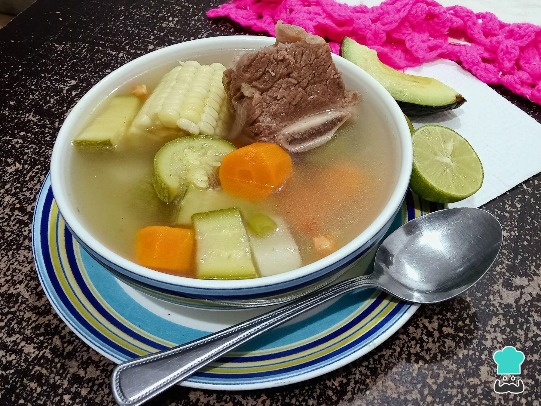 Caldo de res con verduras Receta MEXICANA