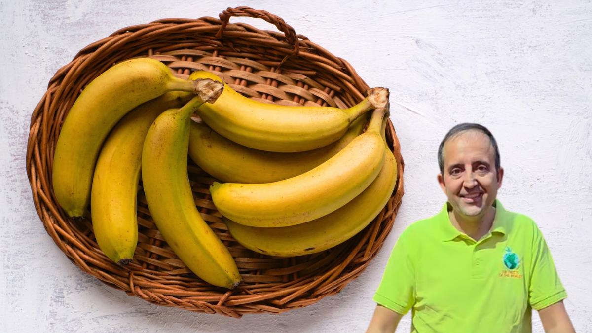 José Luis Caro, frutero: “Para que los plátanos no se pongan negros enseguida, no uses el frutero; mejor un táper en la nevera”