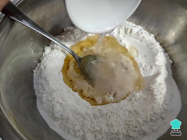 Receta de Pan amasado con levadura fresca - Paso 3