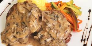 Medallones de lomito a la crema