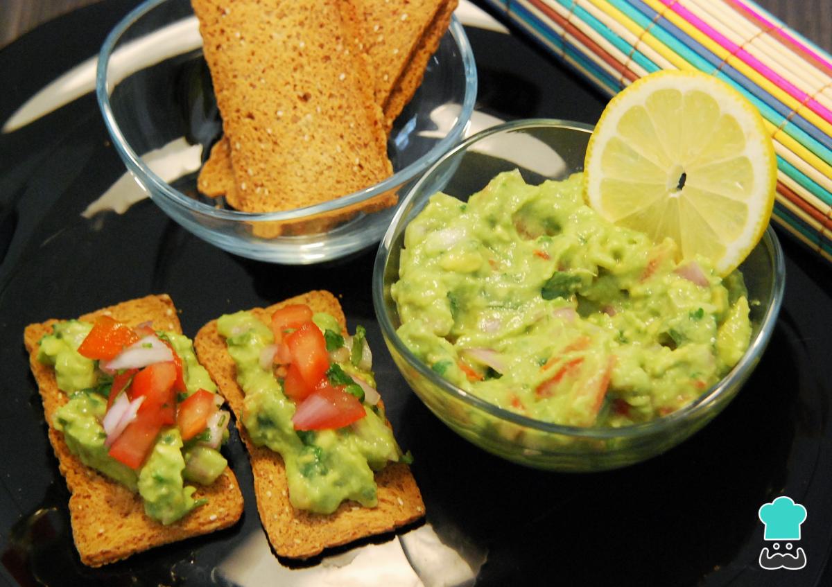 Receta de Guacamole con pico de gallo