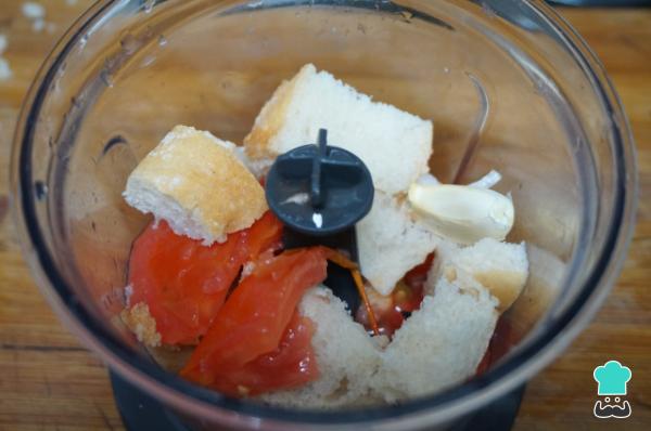 Receta de Salmorejo cordobés - Paso 2