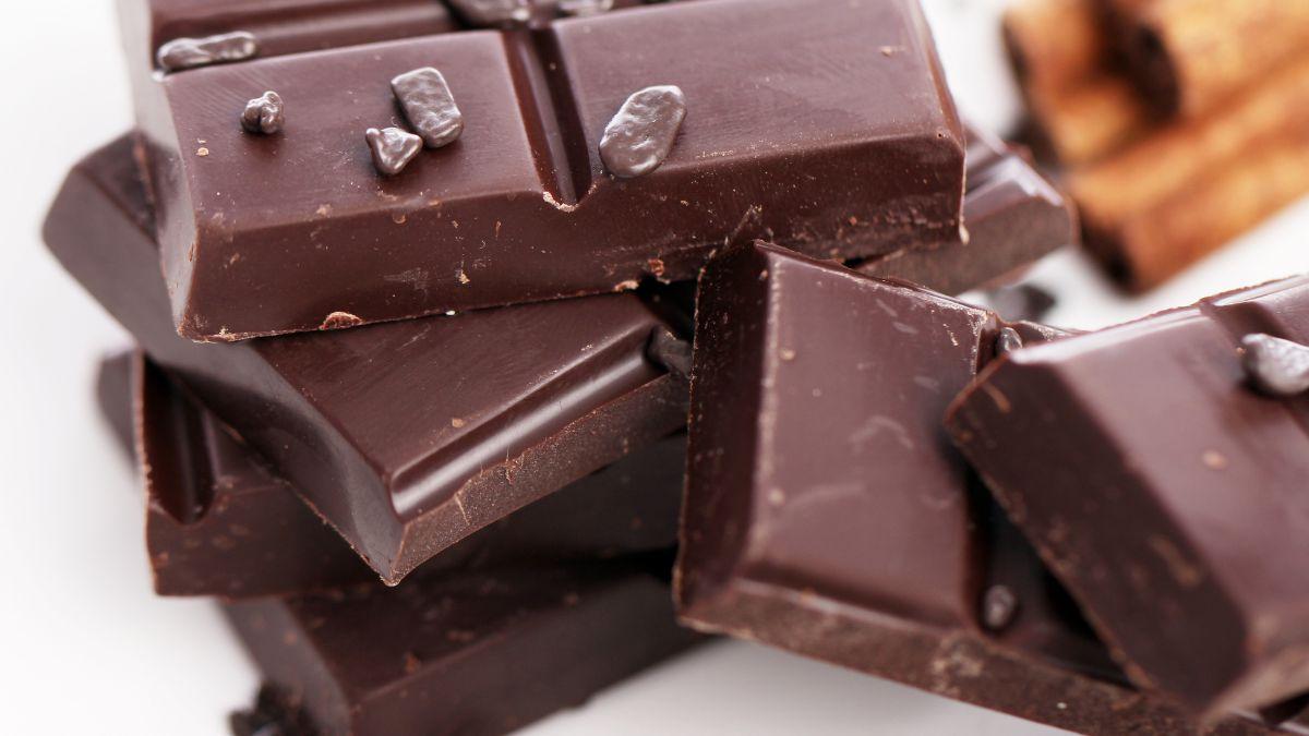 Los expertos en longevidad coinciden: “Una sustancia química del chocolate rico en cacao podría retrasar el envejecimiento”