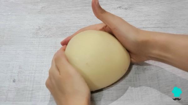 Receta de Coca de San Juan con cabello de ángel: la versión tradicional con un relleno dulce y jugoso - Paso 5