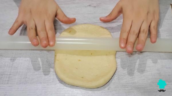 Receta de Coca de San Juan con cabello de ángel: la versión tradicional con un relleno dulce y jugoso - Paso 7