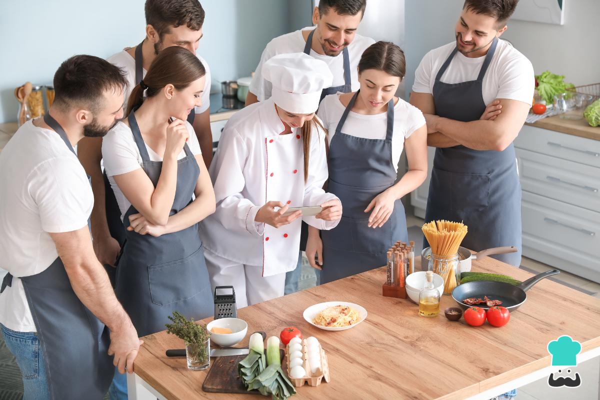 Perfecciona las técnicas culinarias con cursos de cocina MasterD