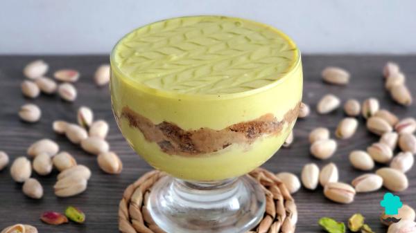 Receta de Tiramisú de pistacho y chocolate blanco: una combinación deliciosa para reinventar el clásico italiano