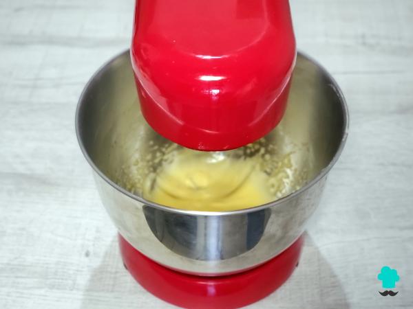 Receta de Tiramisú de pistacho y chocolate blanco: una combinación deliciosa para reinventar el clásico italiano - Paso 2
