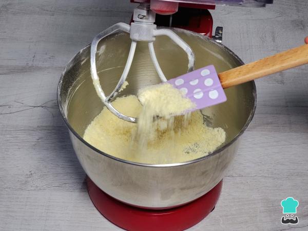 Receta de Alfajores peruanos de maicena - Paso 2