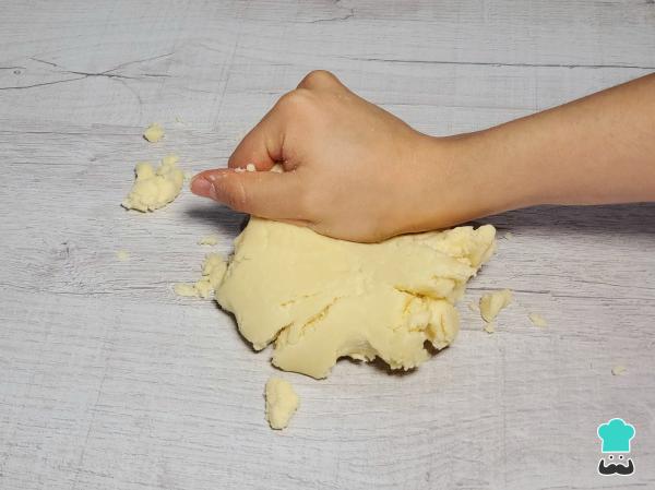 Receta de Alfajores peruanos de maicena - Paso 3