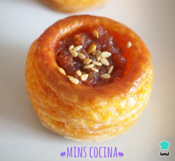 Receta de Hojaldritos rellenos salados - Con sobrasada y miel - Paso 3