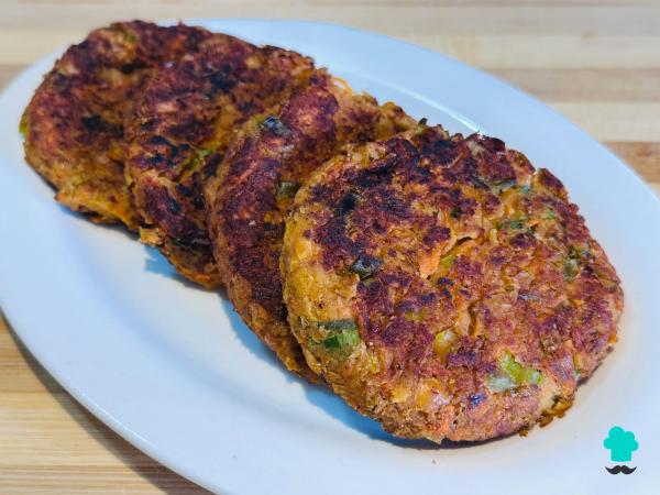 Receta de Hamburguesas de lentejas y zanahoria: una cena rica, económica y muy fácil con pocos ingredientes - Paso 8