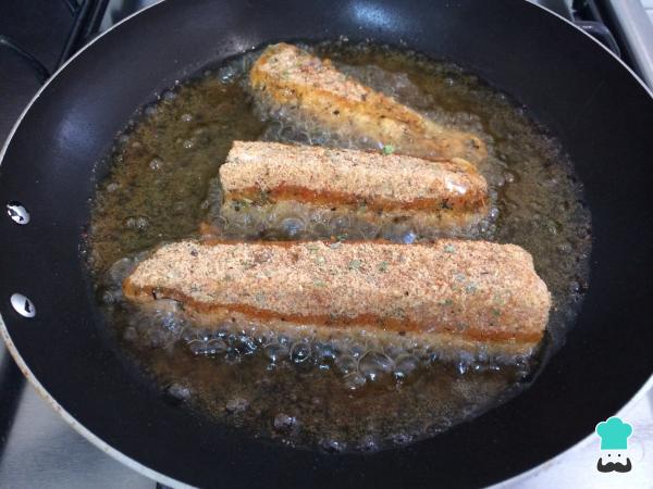 Receta de Palitos de pescado a las finas hierbas - Paso 4