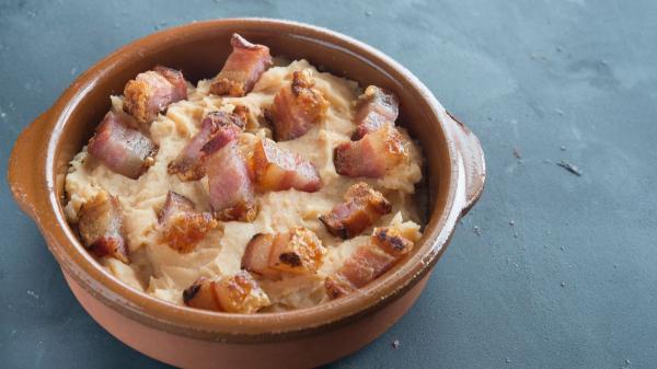 Carlos Maldonado, chef: “Para que las patatas no se rompan al cocerlas, hay que añadir un chorrito de vinagre al agua” - Así prepara Carlos Maldonado sus patatas revolconas