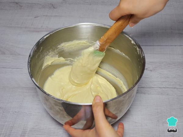 Receta de Bizcocho de nata y mantequilla - Paso 4