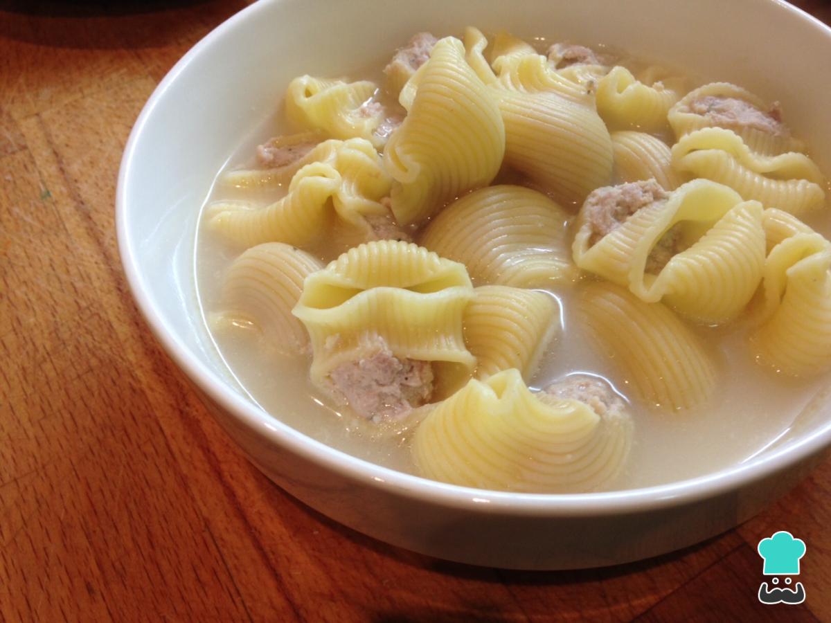 Receta de Sopa de galets con pelota