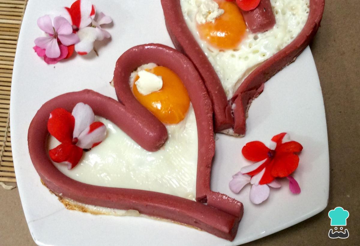 Receta de Huevos fritos con forma de corazón