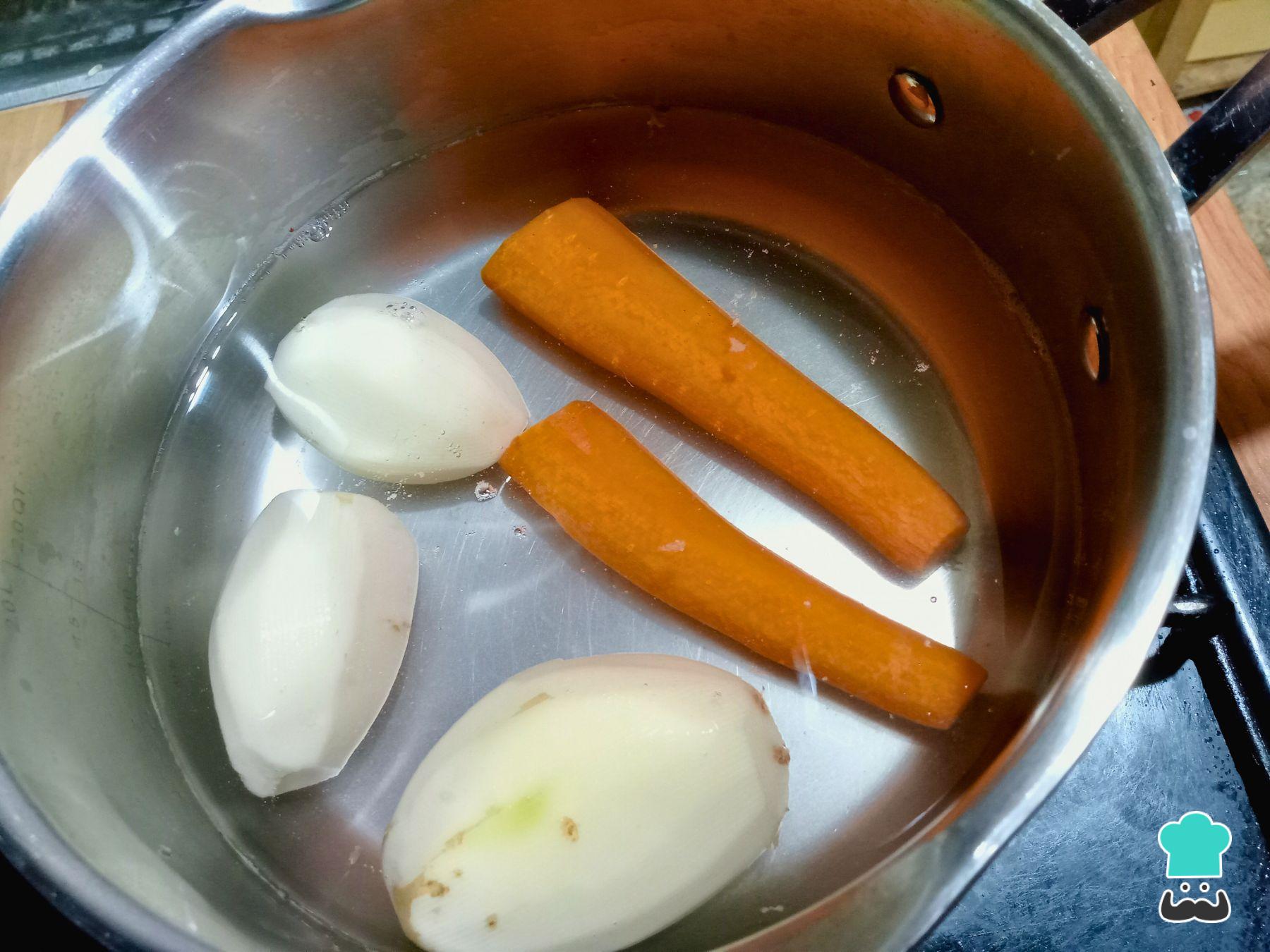 Enchiladas potosinas con papa y zanahoria Receta ORIGINAL