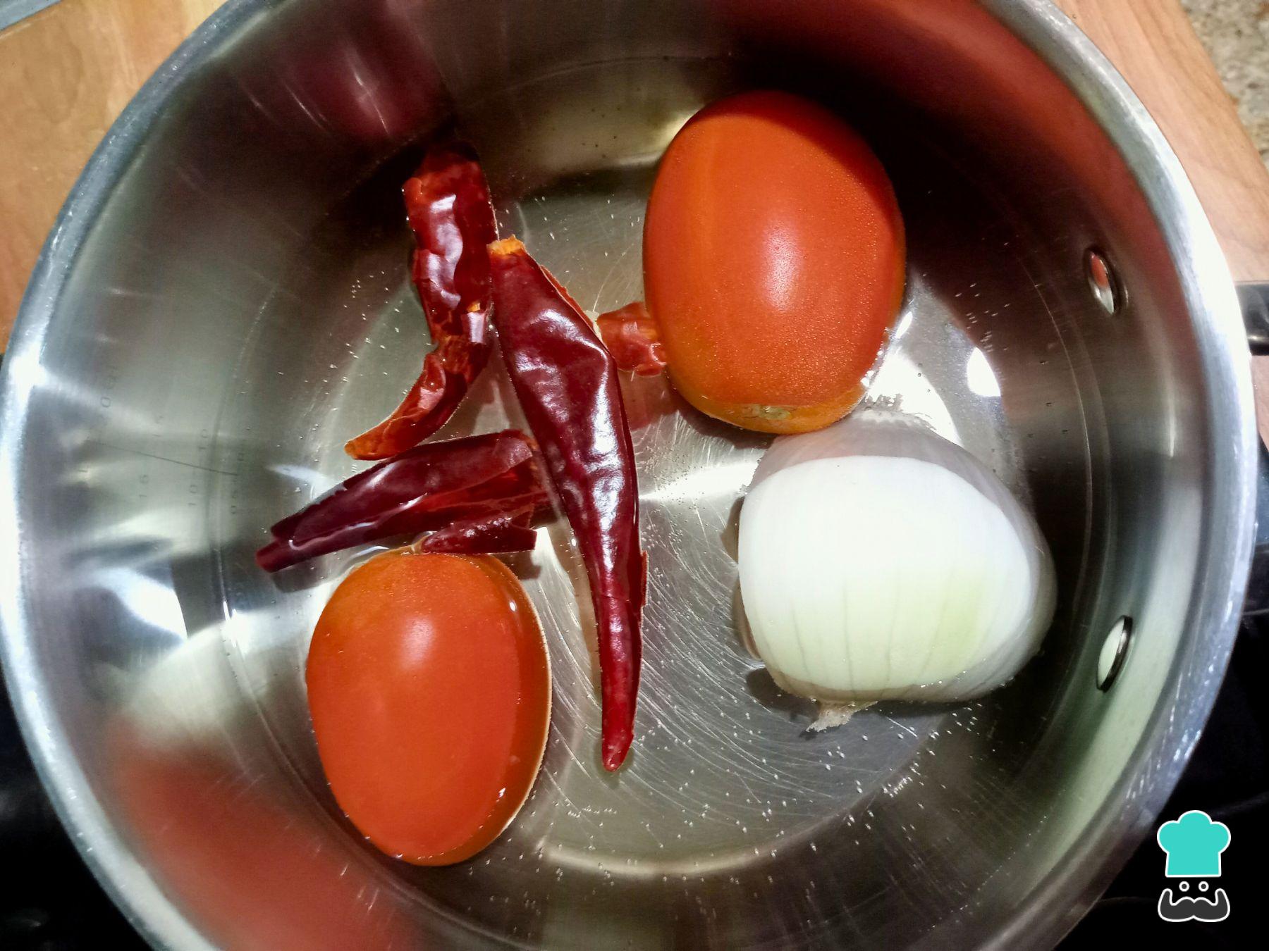 Enchiladas potosinas con papa y zanahoria Receta ORIGINAL