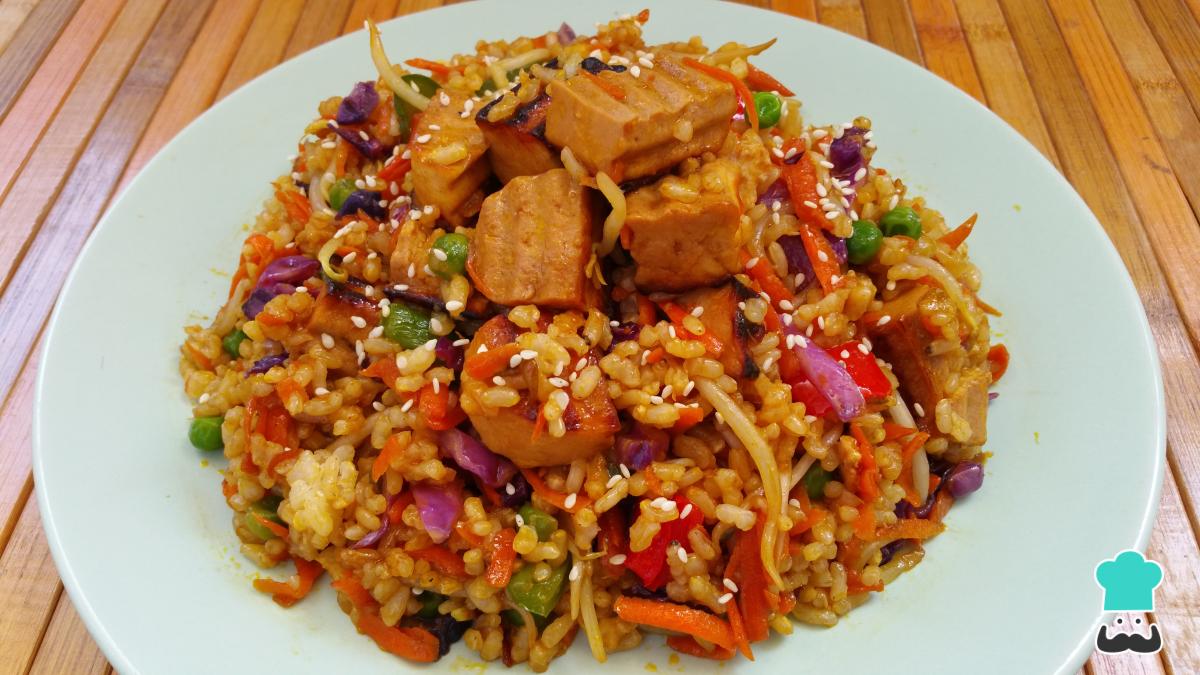 Receta de Arroz frito con tofu