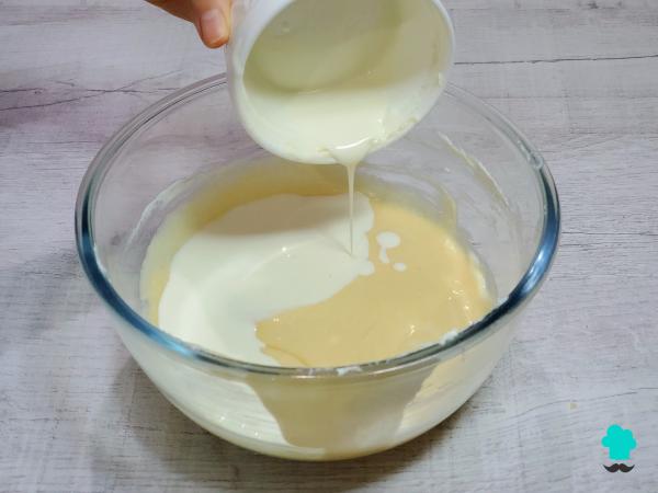 Receta de Tarta de queso con telaraña de chocolate: el postre de Halloween más original y fácil de hacer - Paso 6