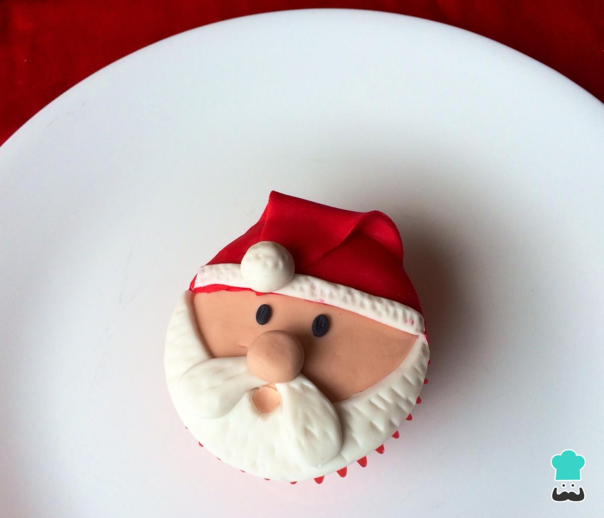 Receta de Cupcake navideño de Papá Noel