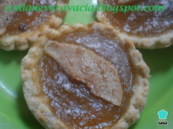 Receta de Tartaletas de mermelada de pera con azúcar dorada y canela