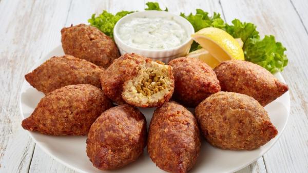 No es colombiana ni española: esta es la comida favorita de Shakira que la conecta con su infancia - Kibbe: el plato árabe que Shakira adora (y que pocos conocen)