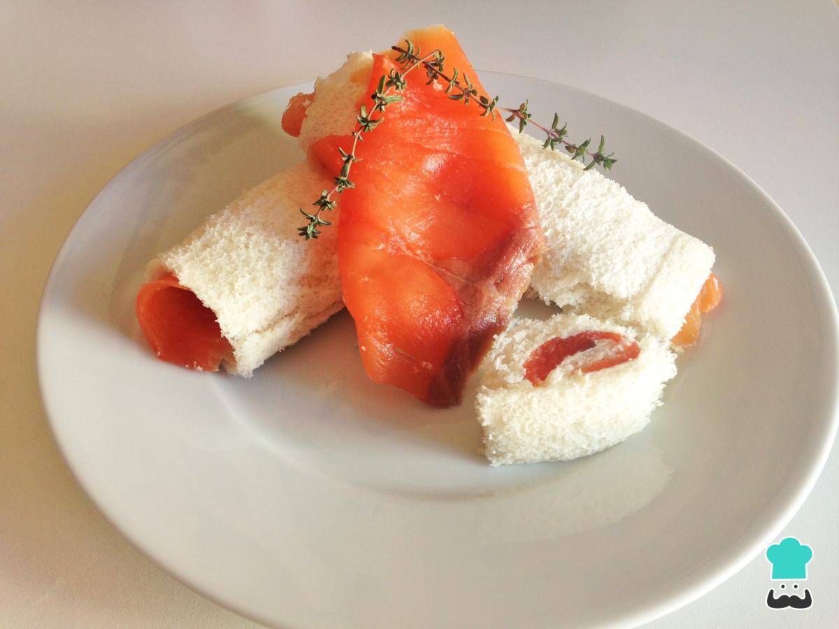 Receta de Rollitos de salmón ahumado con pan de molde
