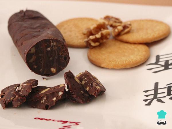 Salami de chocolate y nueces - Fácil