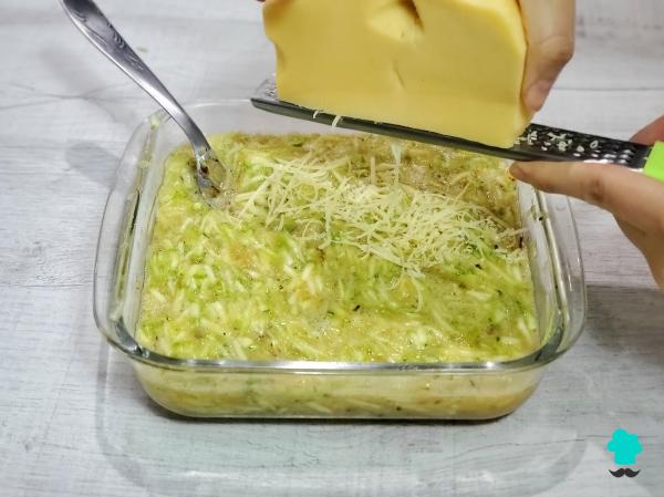 Receta de Tortilla de calabacín en freidora de aire: jugosa, ligera y sin apenas aceite - Paso 4