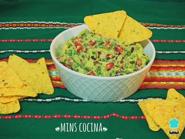 Receta de Guacamole con granada