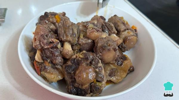 Receta de Rabo de ternera al vino tinto en olla rápida - Paso 6