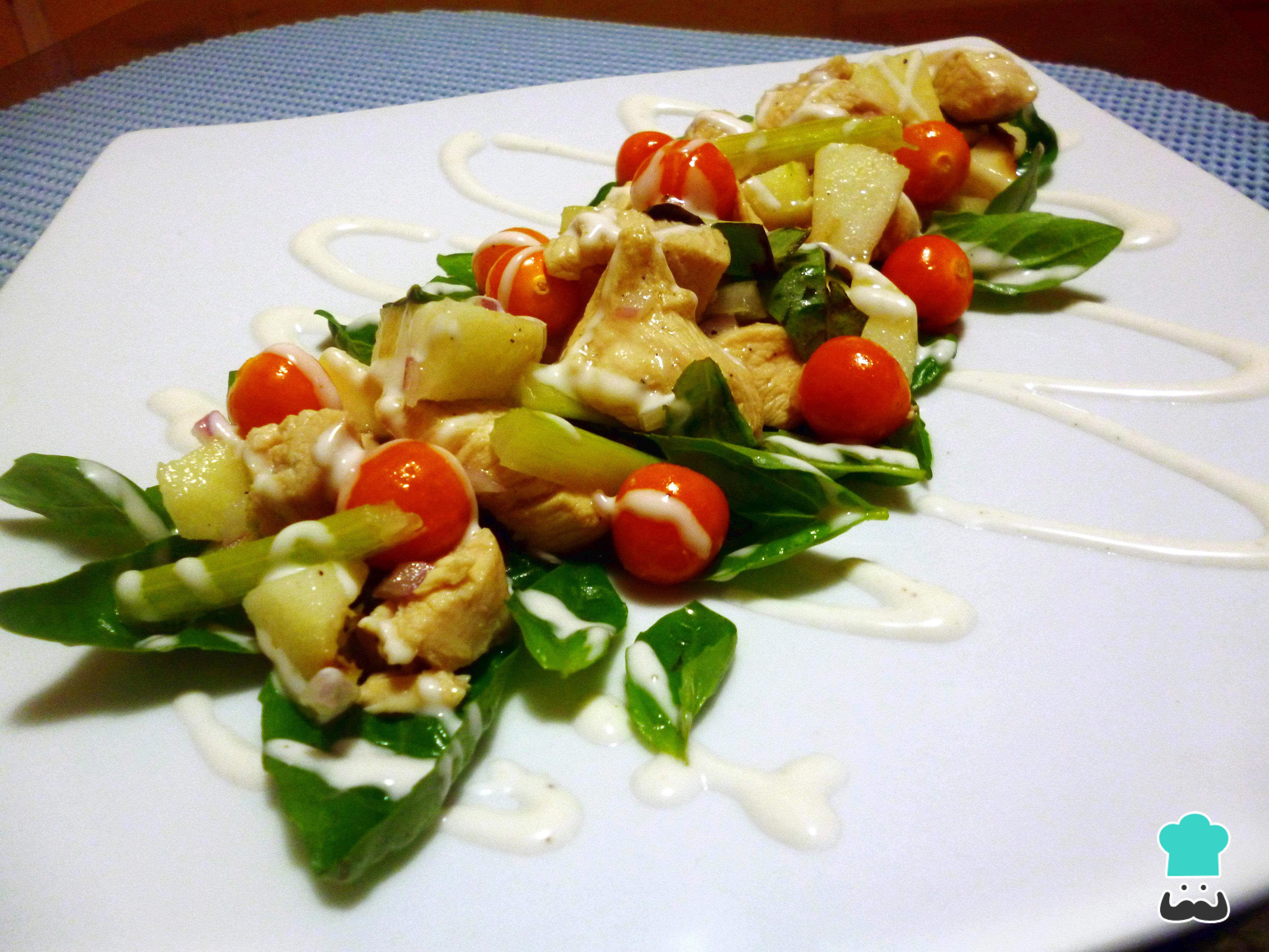 Ensalada de aguaymanto con pollo - Fácil