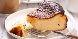 Los cocineros vascos coinciden: “La tarta de queso no se hace solo con Philadelphia, también lleva 75 g de queso azul y 300 ml de nata”