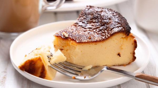 Los cocineros vascos coinciden: “La tarta de queso no se hace solo con Philadelphia, también lleva 75 g de queso azul y 300 ml de nata”