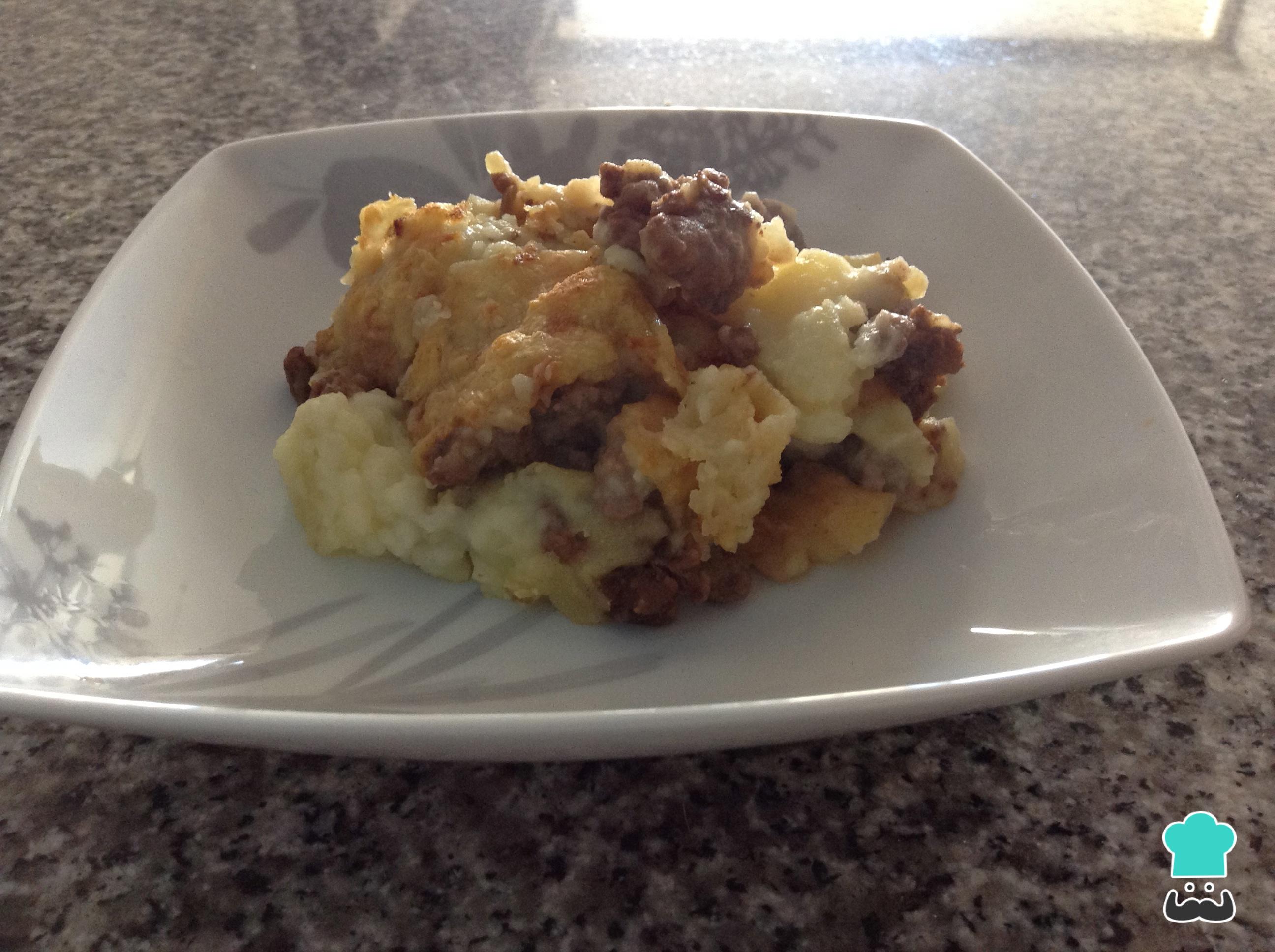 Torta de batata y carne.