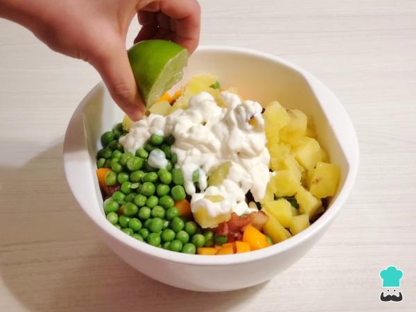 Receta de Ensalada de papa navideña - Paso 6