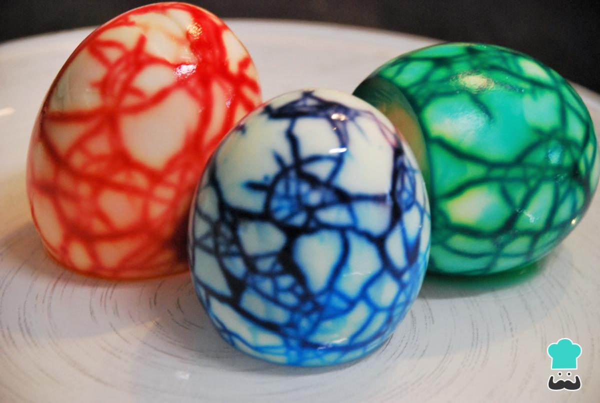 Receta de Huevos pintados de dinosaurio