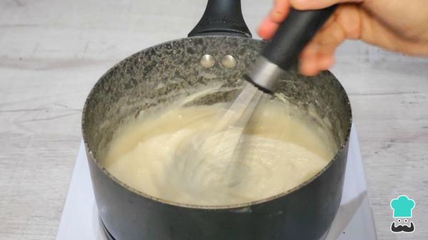 Receta de La leche frita tradicional que hacían las abuelas: el postre casero que nunca falta en Semana Santa - Paso 3