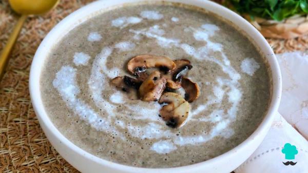 Receta de Crema de champiñones y puerro: fácil, deliciosa y perfecta para una cena ligera y saludable - Paso 7