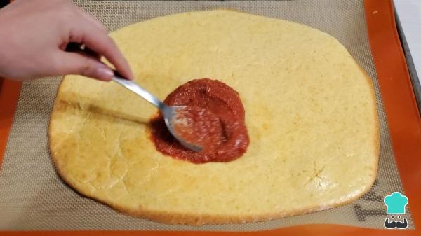 Receta de La pizza viral hecha con queso cottage, perfecta para celebrar el Día Mundial de la Pizza - Paso 7