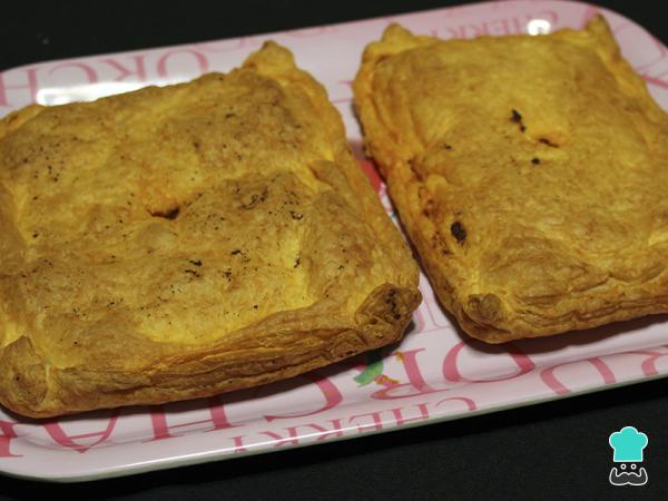 Receta de Empanadas de hojaldre de atún, huevo y tomate - Paso 10