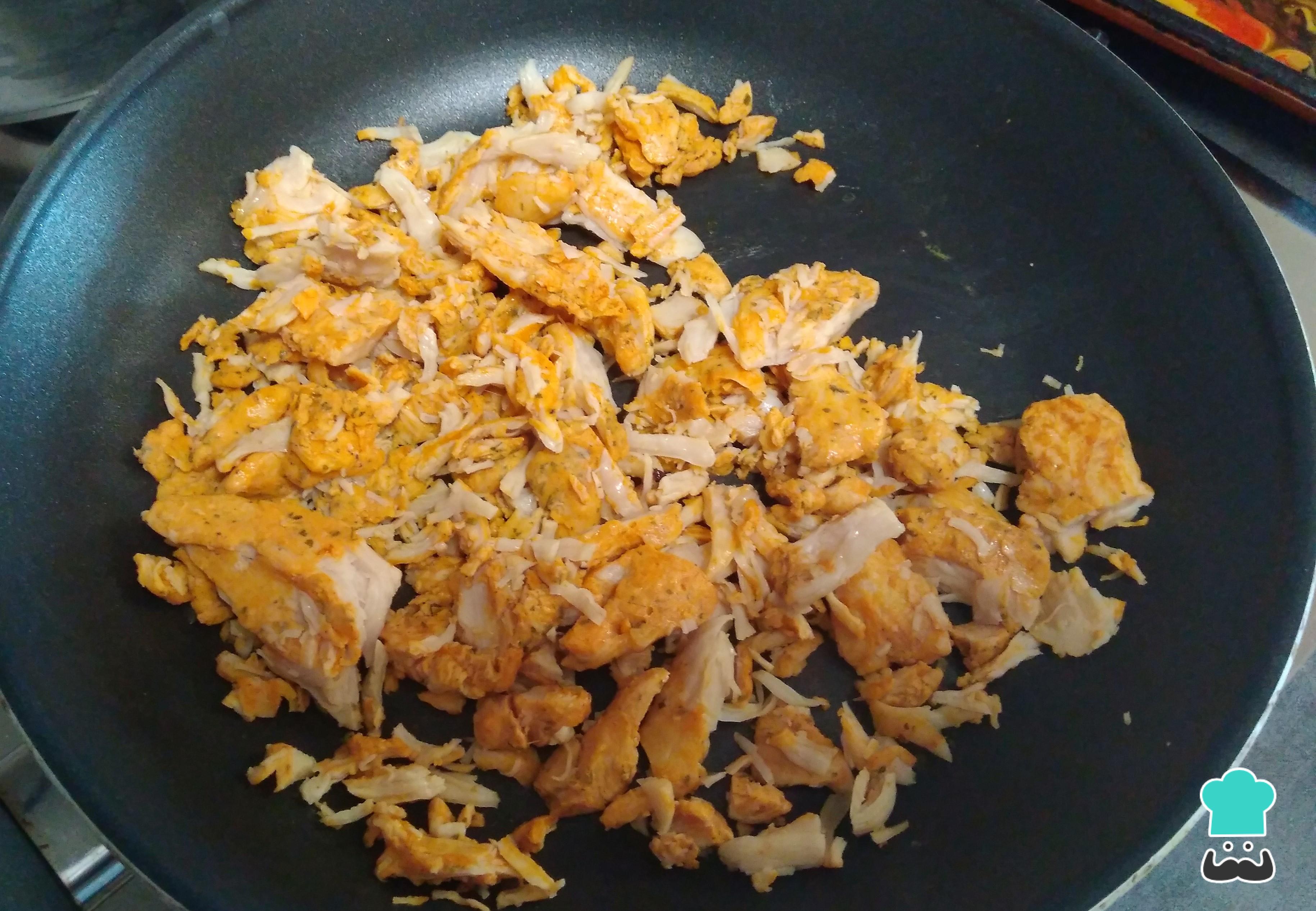 Sándwich de pollo desmenuzado - Fácil