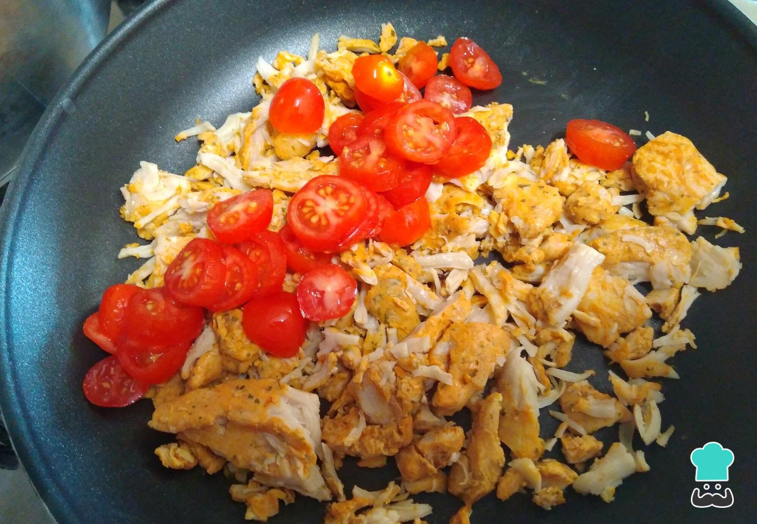 Sándwich de pollo desmenuzado - Fácil