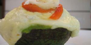 Receta de Aguacates empanizados rellenos de mantequilla de almendra