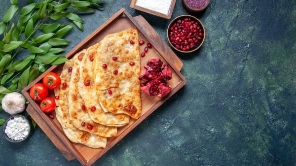 El menú con el que Armenia recibió a la Reina Sofía: fresas, higos, ciruelas y otros productos típicos de su gastronomía - Lavash, dolma y khorovats: los grandes clásicos de la gastronomía armenia
