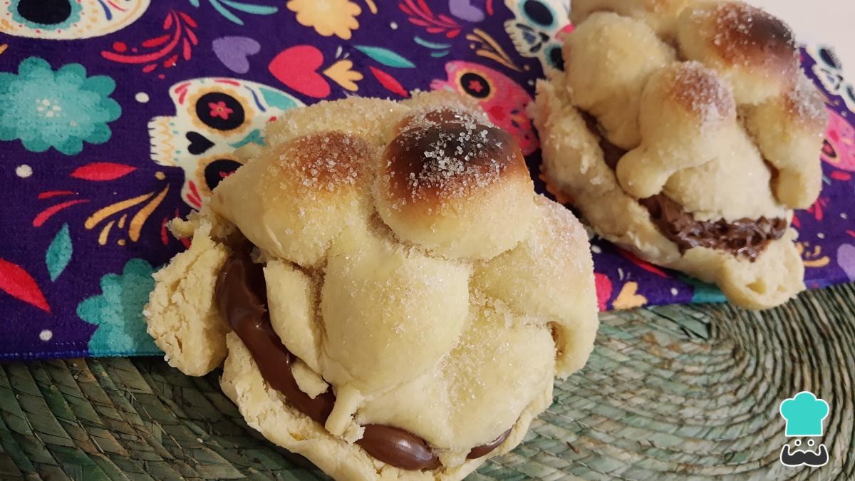 Receta de Pan de muerto relleno de Nutella