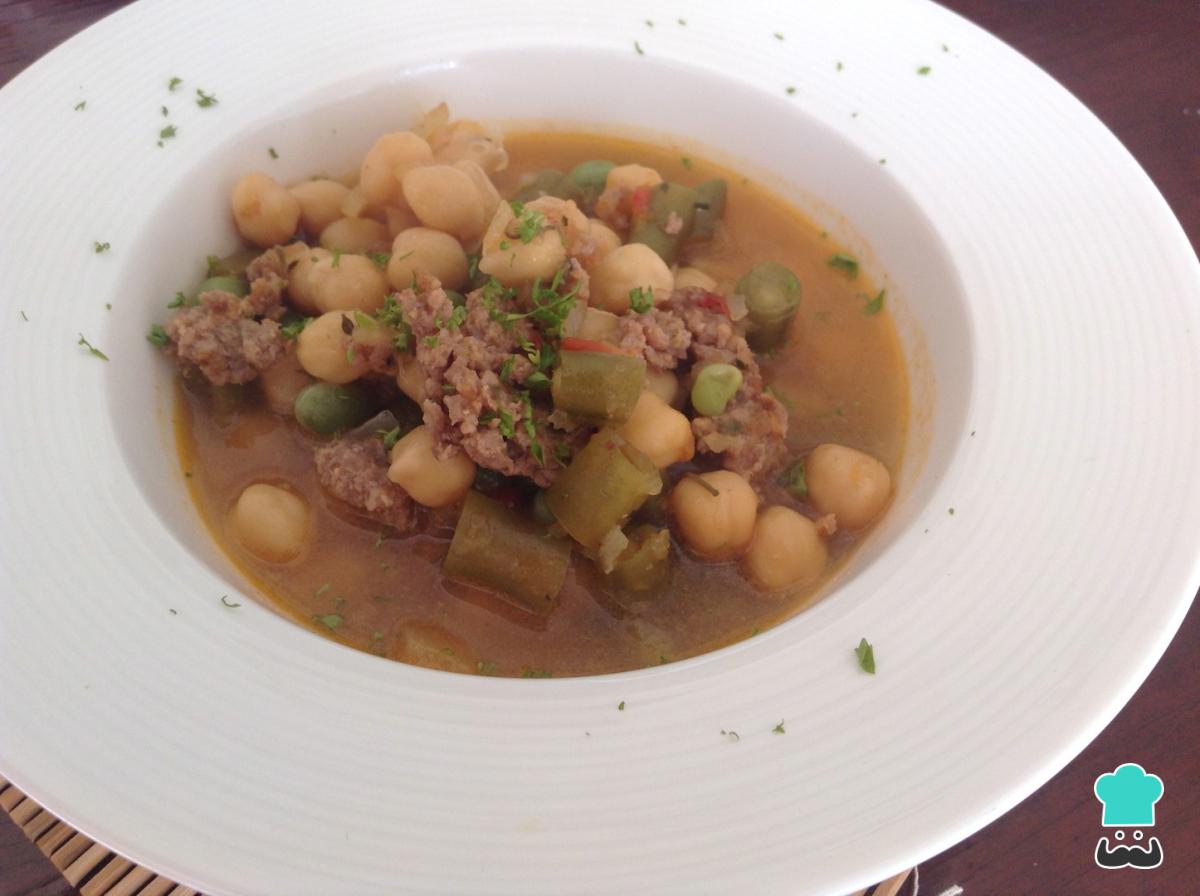 Receta de Garbanzos con carne picada